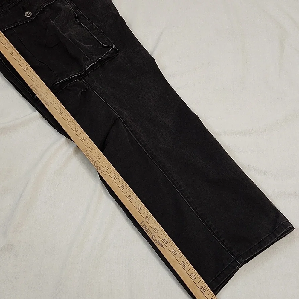 Levi's Classic Black Mens Cargo Pants - Picture 16 of 16